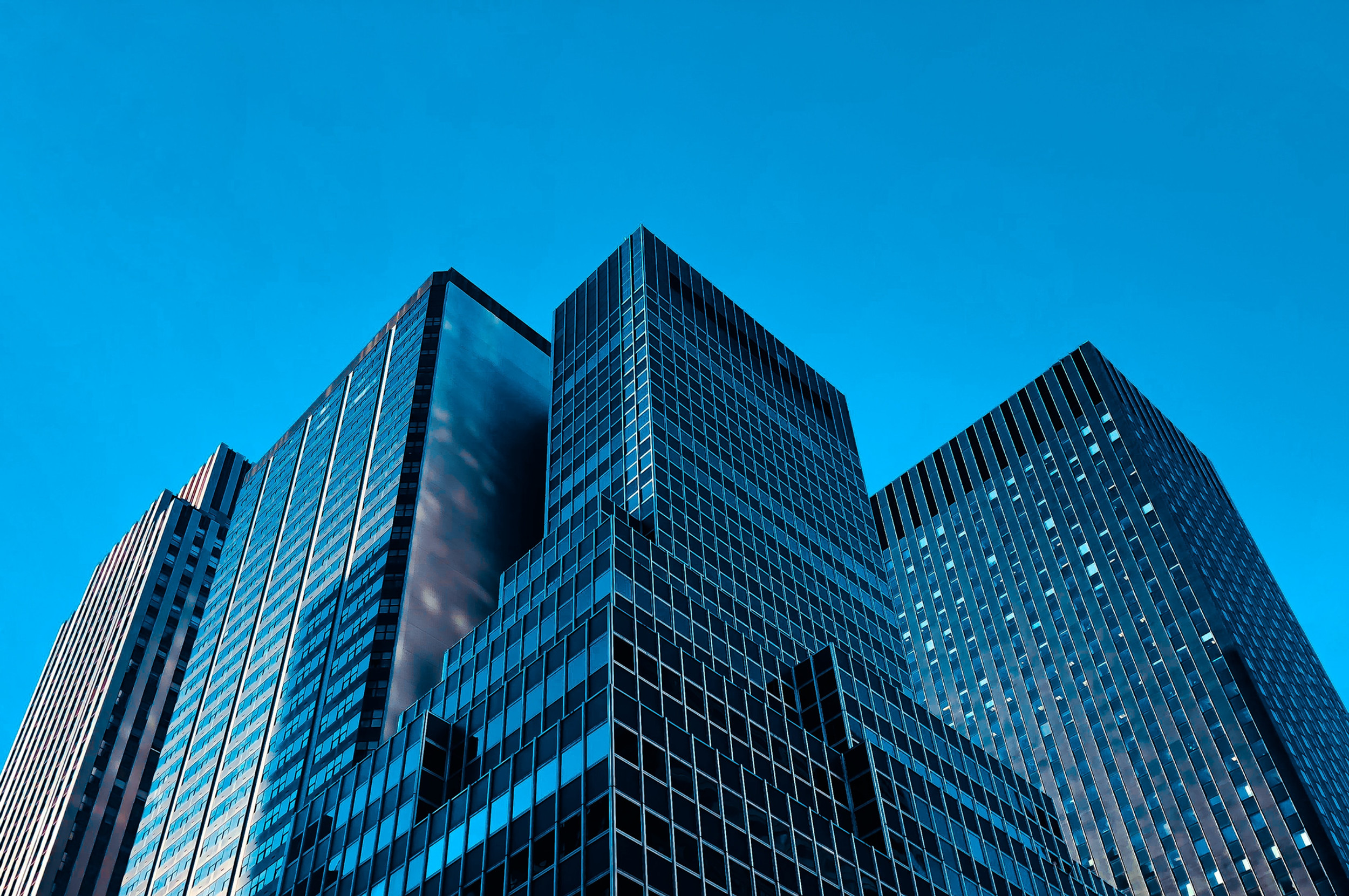 Case Study: Cross-Border Bonus Structuring for Director Remuneration Optimisation